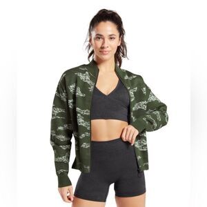 Gymshark Adapt Camo Seamless Track Jacket Size Large